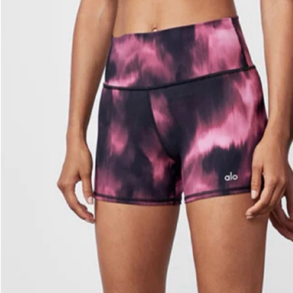 Alo Women's Raspberry Tie-Dye High-Waist Active Shorts